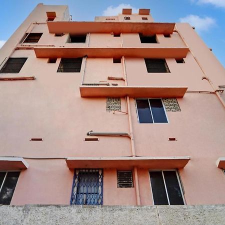 Queen D Tower - By Grands Inn Hospitality Tallākulam Exterior photo