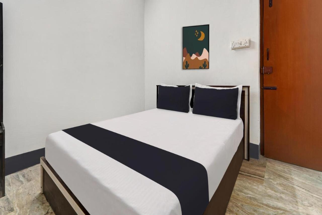 Queen D Tower - By Grands Inn Hospitality Tallākulam Exterior photo