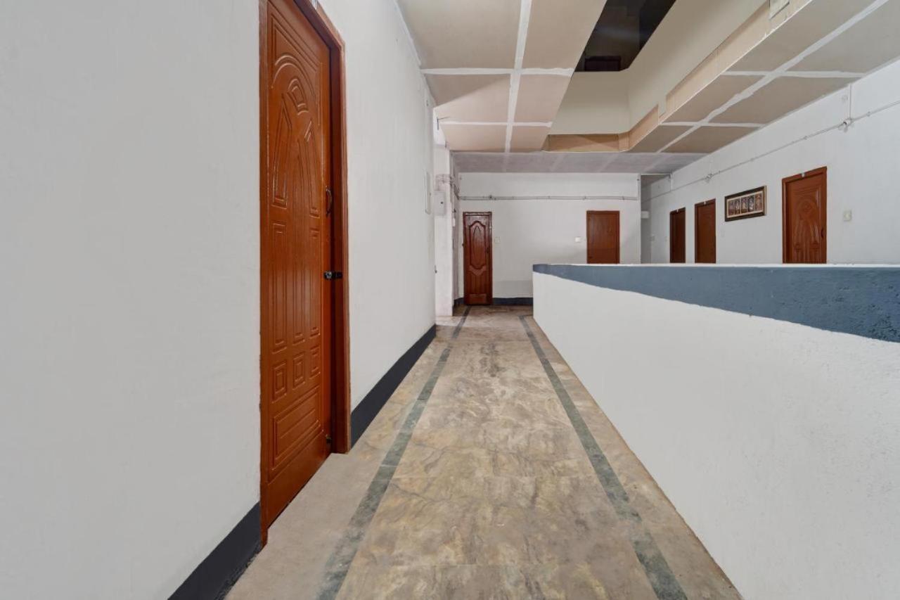 Queen D Tower - By Grands Inn Hospitality Tallākulam Exterior photo